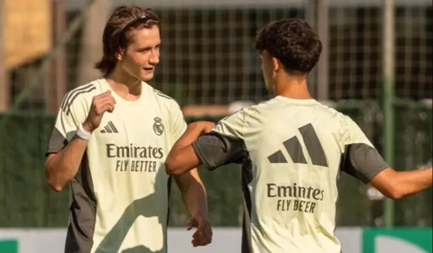 Arbeloa tin tưởng vào sự phát triển của Joan Martinez