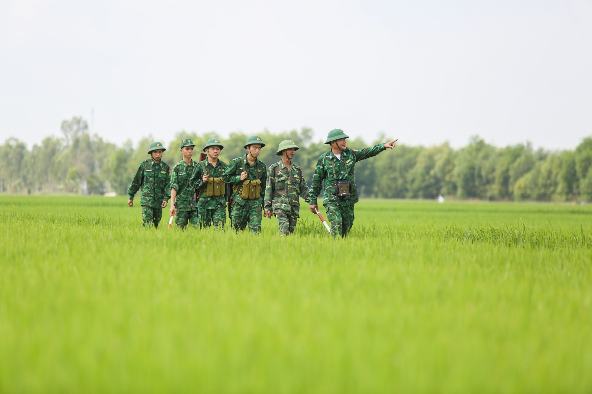 Tết của các chiến sĩ biên phòng: Ngày đêm tuần tra kiểm soát, bảo vệ an toàn tuyến biên giới - ảnh 1