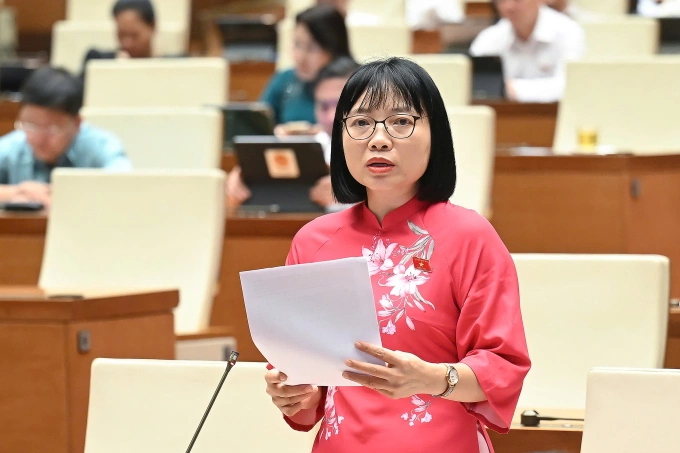 Đại biểu Nguyễn Thị Việt Nga