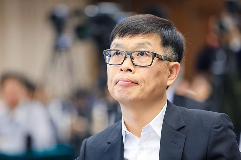 Chủ tịch Fang Hongbo Chủ tịch Fang Hongbo