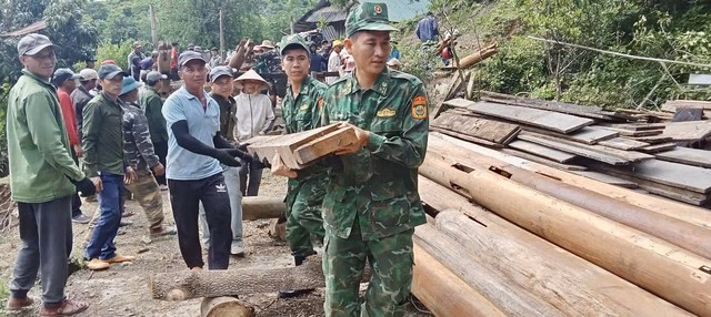 Người dân “chạy đua” di dời nhà cửa đến nơi an toàn trước khi mưa lũ- Ảnh2. Các hộ dân sẽ được di dời vào các khu tái định cư.