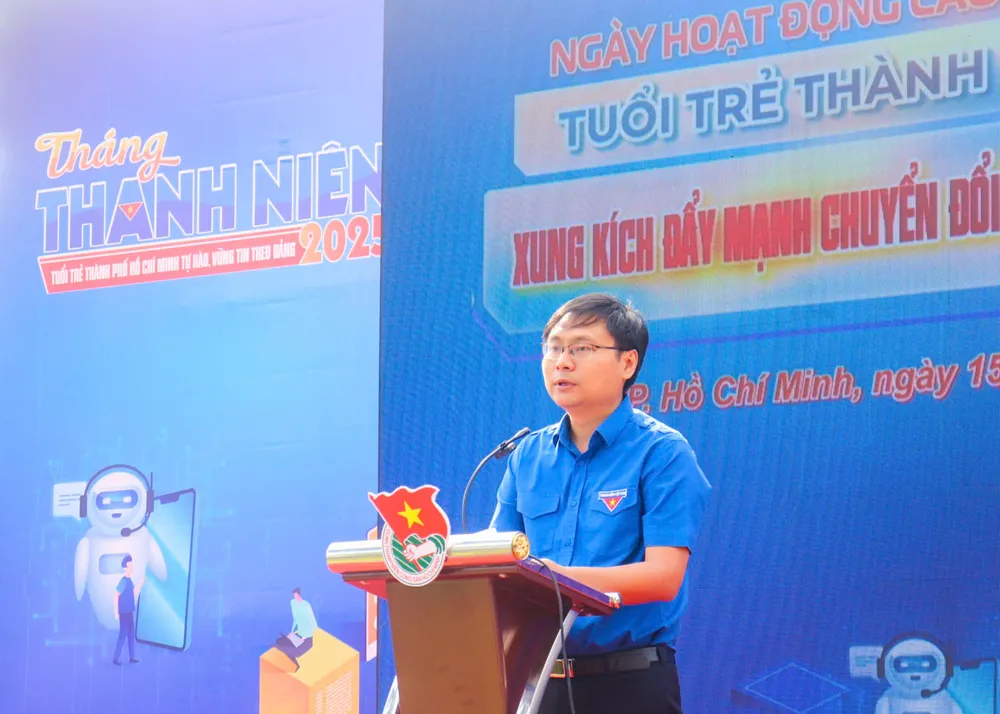 Phó Bí thư Thường trực Thành đoàn TPHCM Trương Minh Tước Nguyên phát biểu tại chương trình Phó Bí thư Thường trực Thành đoàn TPHCM Trương Minh Tước Nguyên phát biểu tại chương trình