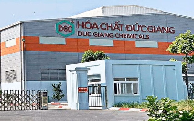Thị trường chứng khoán Việt Nam phục hồi mạnh, quỹ ngoại tiếp tục mua ròng Tổng giám đốc Tập đoàn Đất Xanh cũng đăng ký bán ra cổ phiếu DXG.