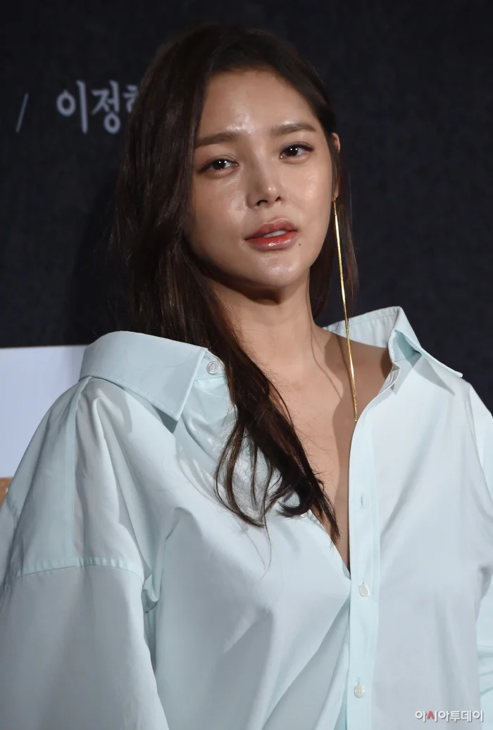 Nữ diễn viên Hàn Quốc Park Si Yeon: Từ đỉnh cao đến vực sâu scandal Park Si Yeon đã đưa ra những quyết định sai lầm trong cuộc đời. (Ảnh: Facebook)