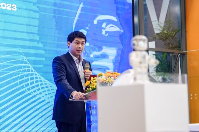 Thiếu gia William Hiếu Nguyễn lộ diện sau giảm cân, visual hiện tại ra sao? Hiếu Nguyễn từng gây bất ngờ khi tăng cân đánh mất phong độ