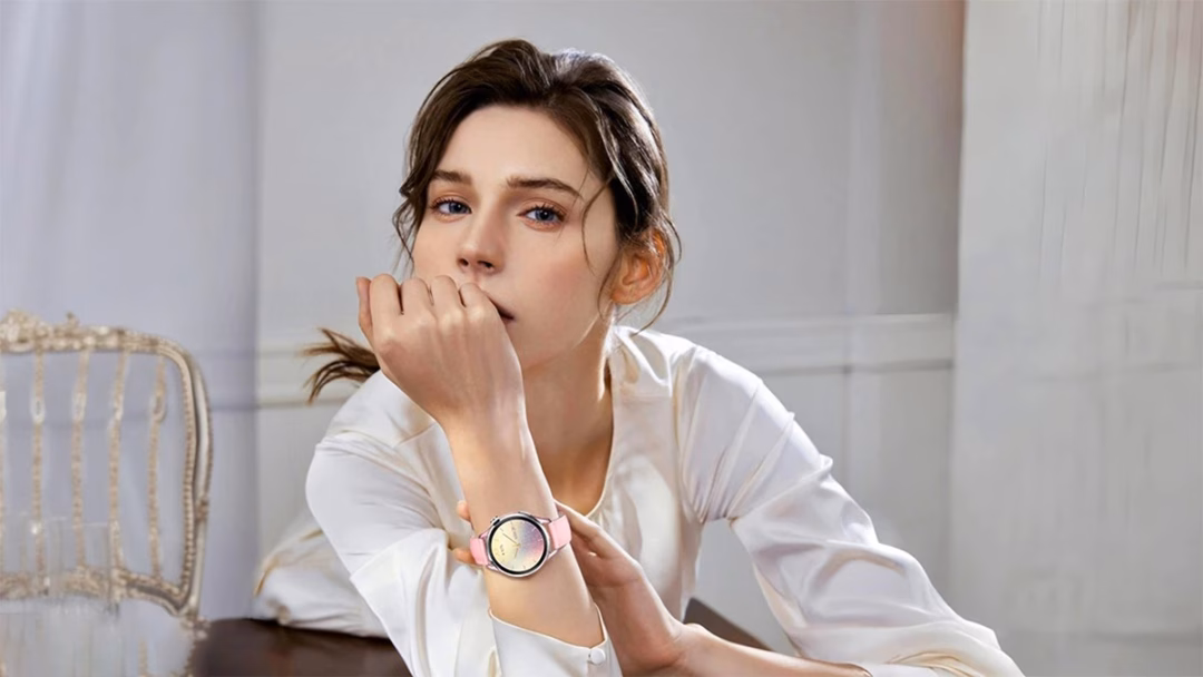 CellphoneS giảm giá sốc 2 mẫu smartwatch với nhiều tính năng hiện đại Kieslect Lora 3 sở hữu mặt đồng hồ tròn