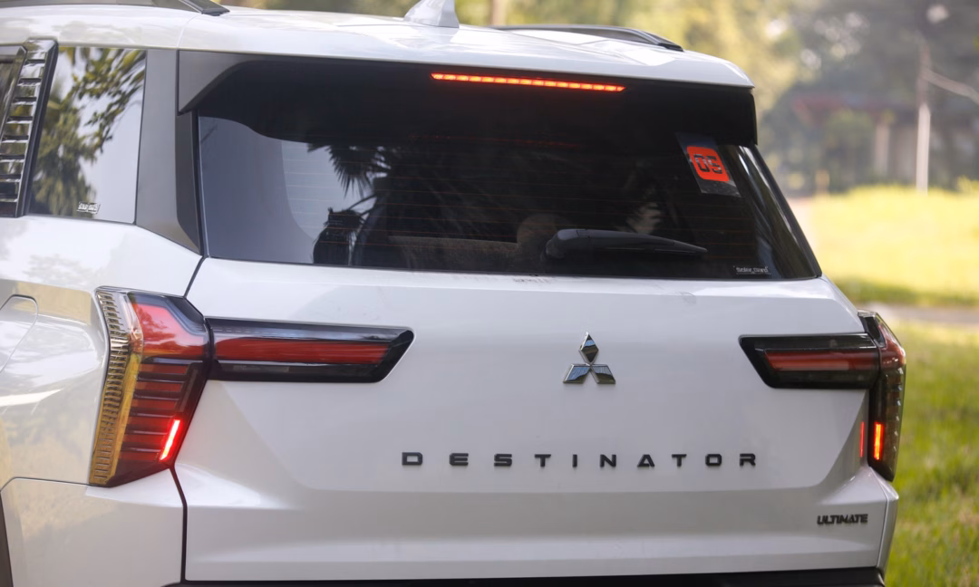 Mitsubishi ra mắt SUV 7 chỗ Destinator với công nghệ tiên tiến