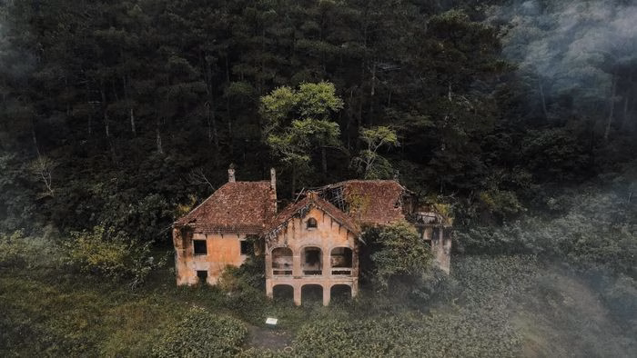 Biệt thự cổ tr&ecirc;n đỉnh Phia Oắc