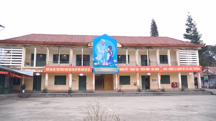 C&aacute;c trường học Sa Pa chuẩn bị thiết bị sưởi ấm cho học sinh