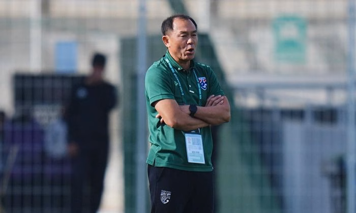 Huấn luyện vi&ecirc;n Thawatchai Damrong-ongtrakul