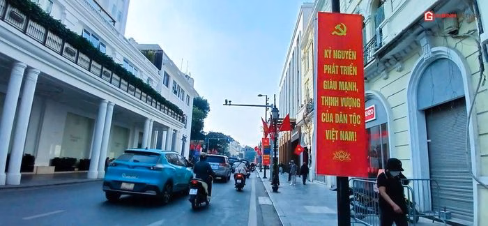 Pano, khẩu hiệu v&agrave; h&igrave;nh ảnh về Đảng, Tổ quốc v&agrave; Chủ tịch Hồ Ch&iacute; Minh