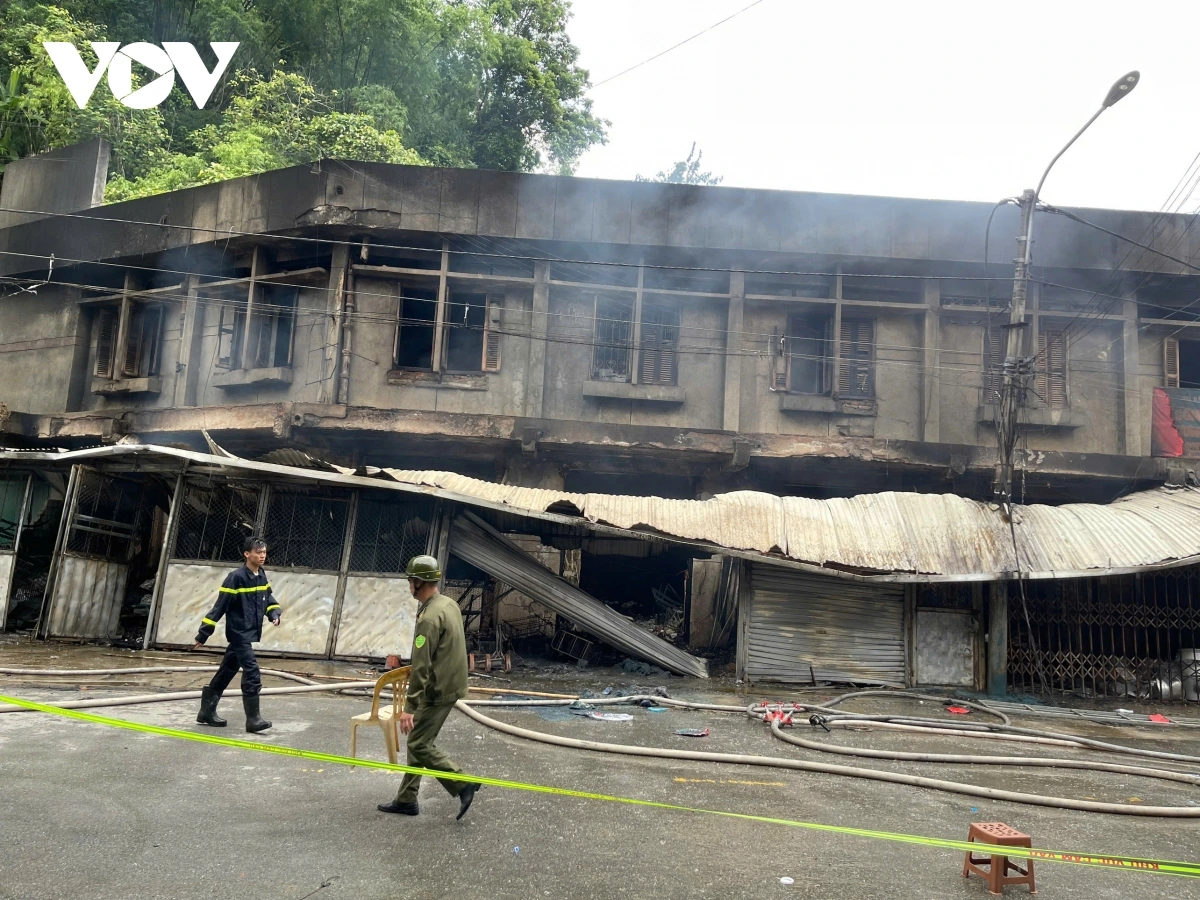 Khu vực hiện trường vụ cháy được phong tỏa.