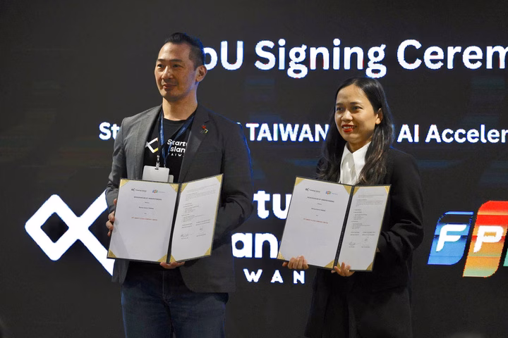 Startup Island Taiwan và FPT Smart Cloud ký kết để thúc đẩy hợp tác trong phát triển các chương trình AI cho hệ sinh thái 2 nước.