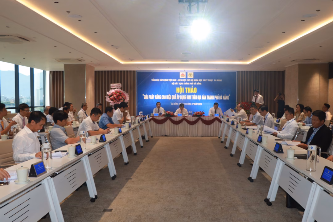 Hội thảo được tổ chức tại Đại học Duy Tân, với sự tham dự của nhiều chuyên gia và lãnh đạo các sở, ngành, doanh nghiệp