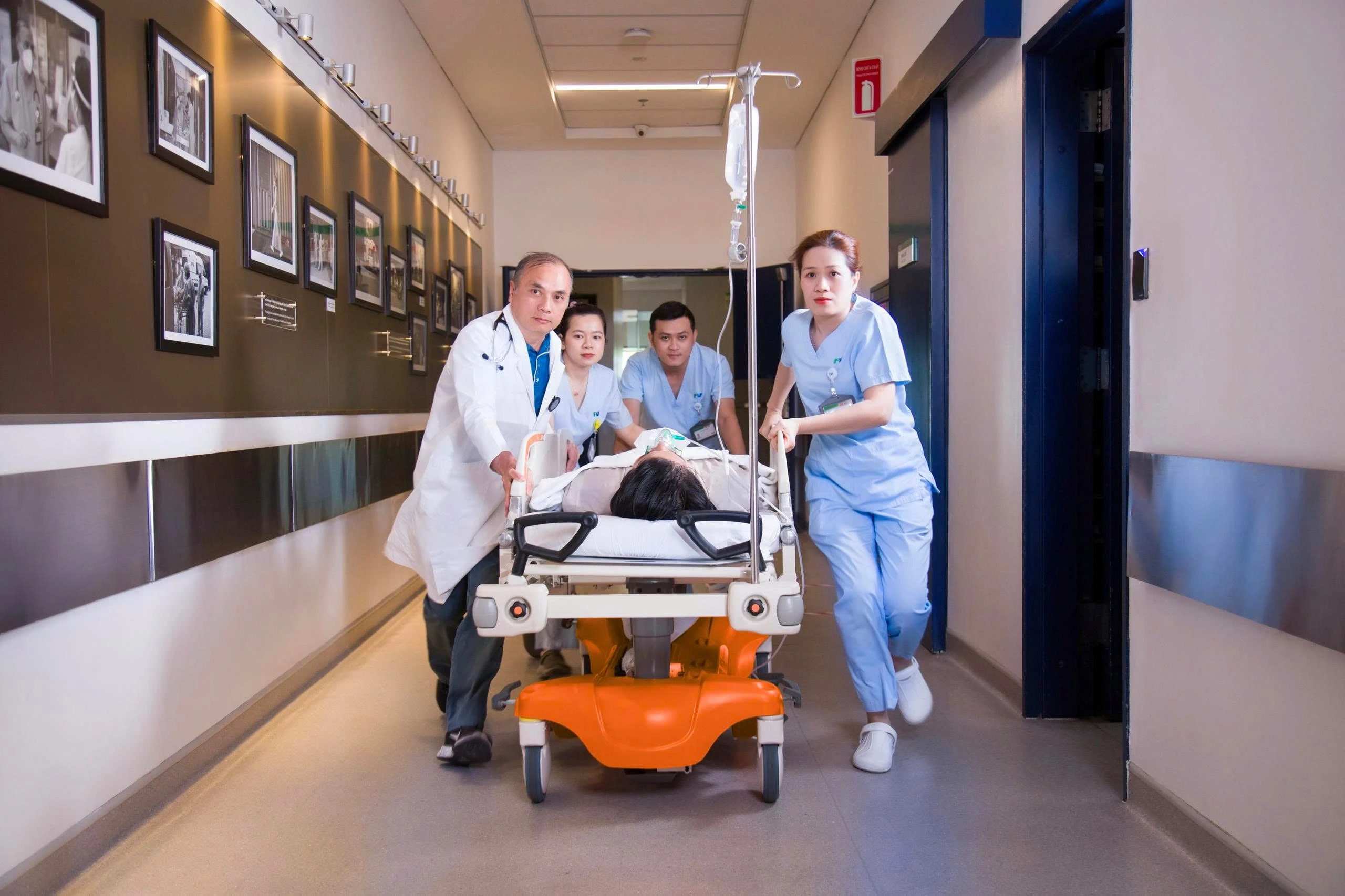 Các trường hợp cấp cứu tại Bệnh viện FV được BHYT chi trả 100% quyền lợi. Ảnh: BVCC.
