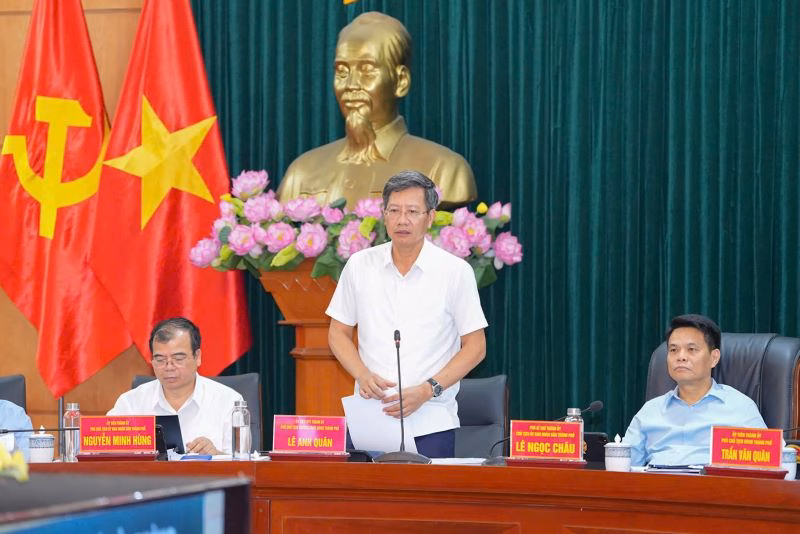 Hải Phòng đốc thúc giải ngân vốn đầu tư công cho dự án trọng điểm trước 25/7 Phó chủ tịch Thường trực UBND thành phố Lê Anh Quân phát biểu