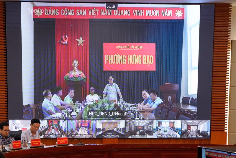 Hải Phòng đốc thúc giải ngân vốn đầu tư công cho dự án trọng điểm trước 25/7 Lãnh đạo phường Hưng Đạo báo cáo tình hình giải ngân vốn đầu tư công