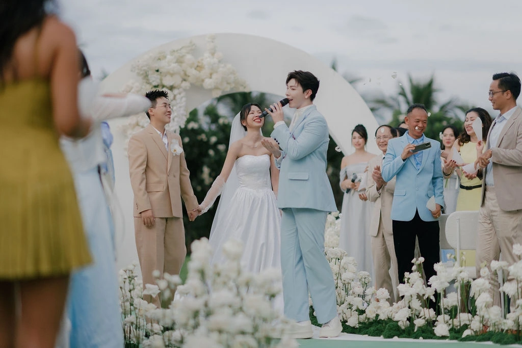 Kai Đinh khéo léo lồng cả đám cưới vào EP mới