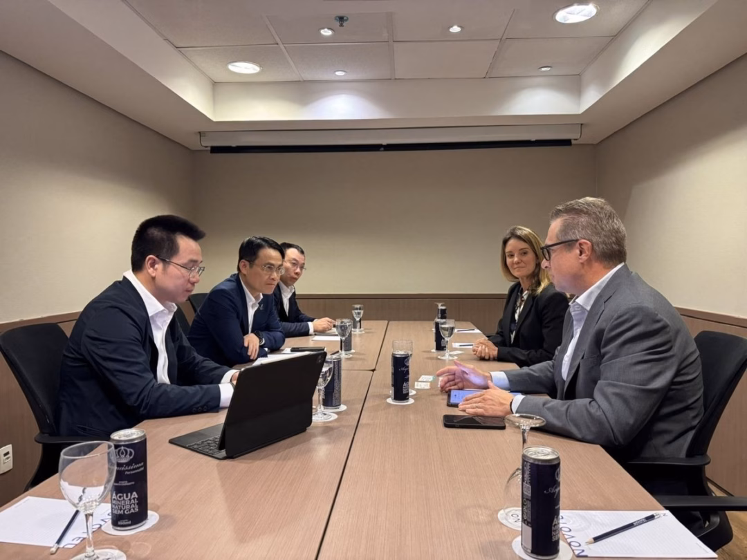 Đoàn công tác Petrovienam/PVEP làm việc với Công ty Schlumberger Brazil trong khuôn khổ chuyến công tác tháp tùng Đoàn công tác của Thủ tướng Chính phủ Việt Nam tham dự Hội nghị Thượng đỉnh BRICS ngày 7/7/2025. Ảnh: PVEP.