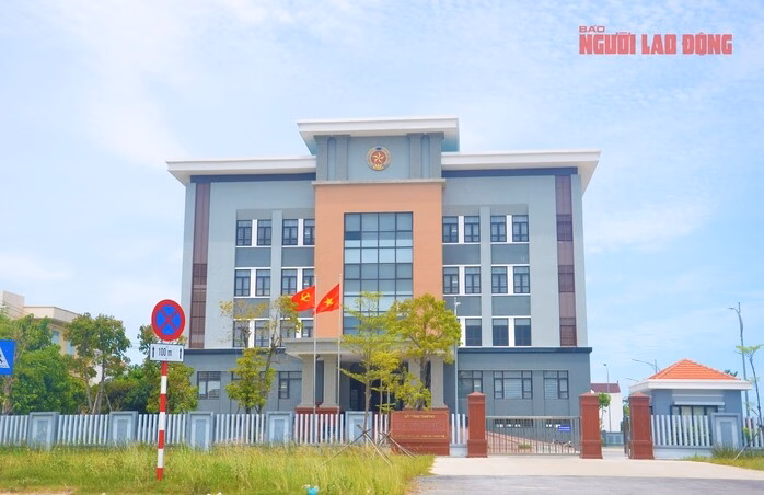 Trụ sở Sở Công Thương tỉnh Quảng Trị hiện vẫn đang cải tạo, sửa chữa sau sáp nhập. Ảnh: Hoàng Phúc