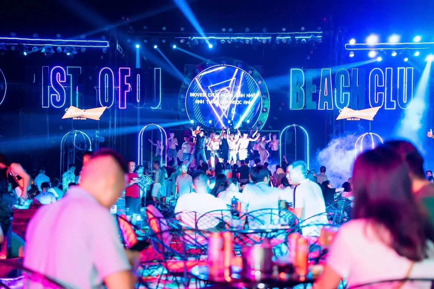 Quang Ninh tong kiem tra bar, club sau vu dien giat chet nguoi hinh anh