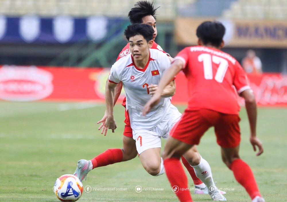 Vắng Đình Bắc, cơ hội nào cho các cầu thủ U23 Việt Nam trước U23 Campuchia? Viktor Lê đã sẵn sàng ghi dấu ấn đậm nét hơn cho U23 Việt Nam. Ảnh: VFF