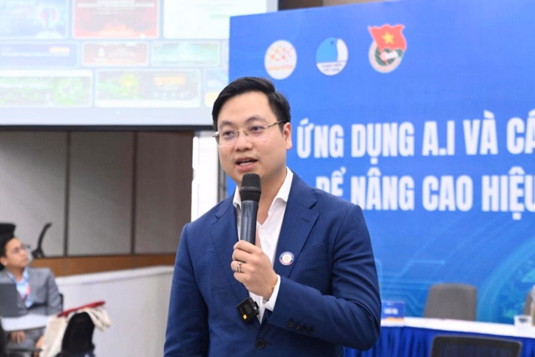 Xây dựng hệ thống dữ liệu quốc gia cần lưu trữ và bảo mật như thế nào? Đại biểu trí thức trẻ tại phiên thảo luận “Ứng dụng AI và các công nghệ mới để nâng cao hiệu suất lao động” (Ảnh: Lâm Đăng Hải).