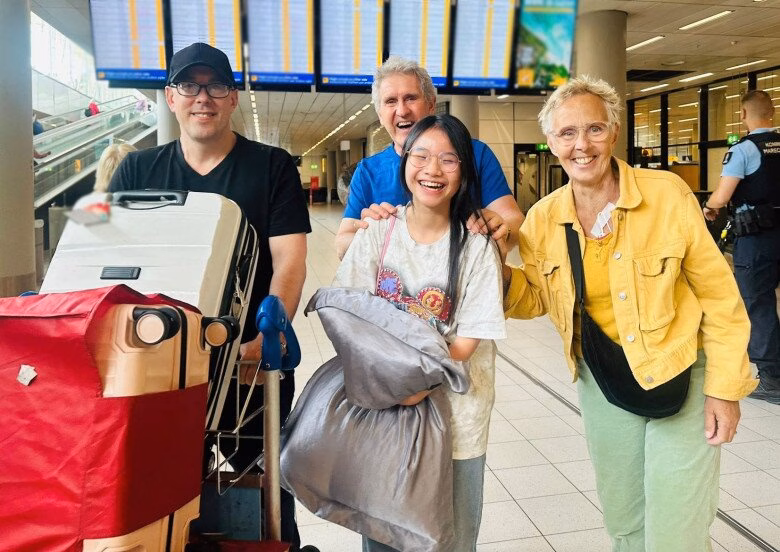 Con gái MC Thành Trung được ông nội Tây chiều hết cỡ, không cùng huyết thống với cả nhà nhưng là amp;#34;cục cưngamp;#34; - 6