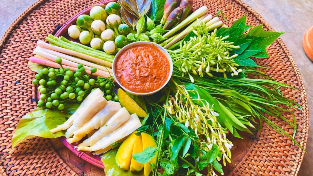 Đặc sản 'nặng mùi' ở Sơn La không phải ai cũng dám thử, ăn kèm rau rừng rất ngon