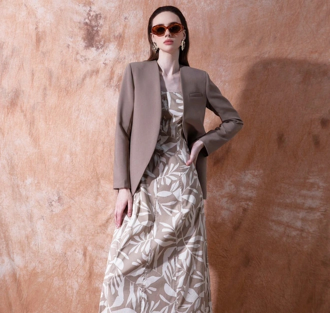 Bảng màu và họa tiết hoa giúp nàng tỏa sáng trong mùa thu 2025- Ảnh 7.