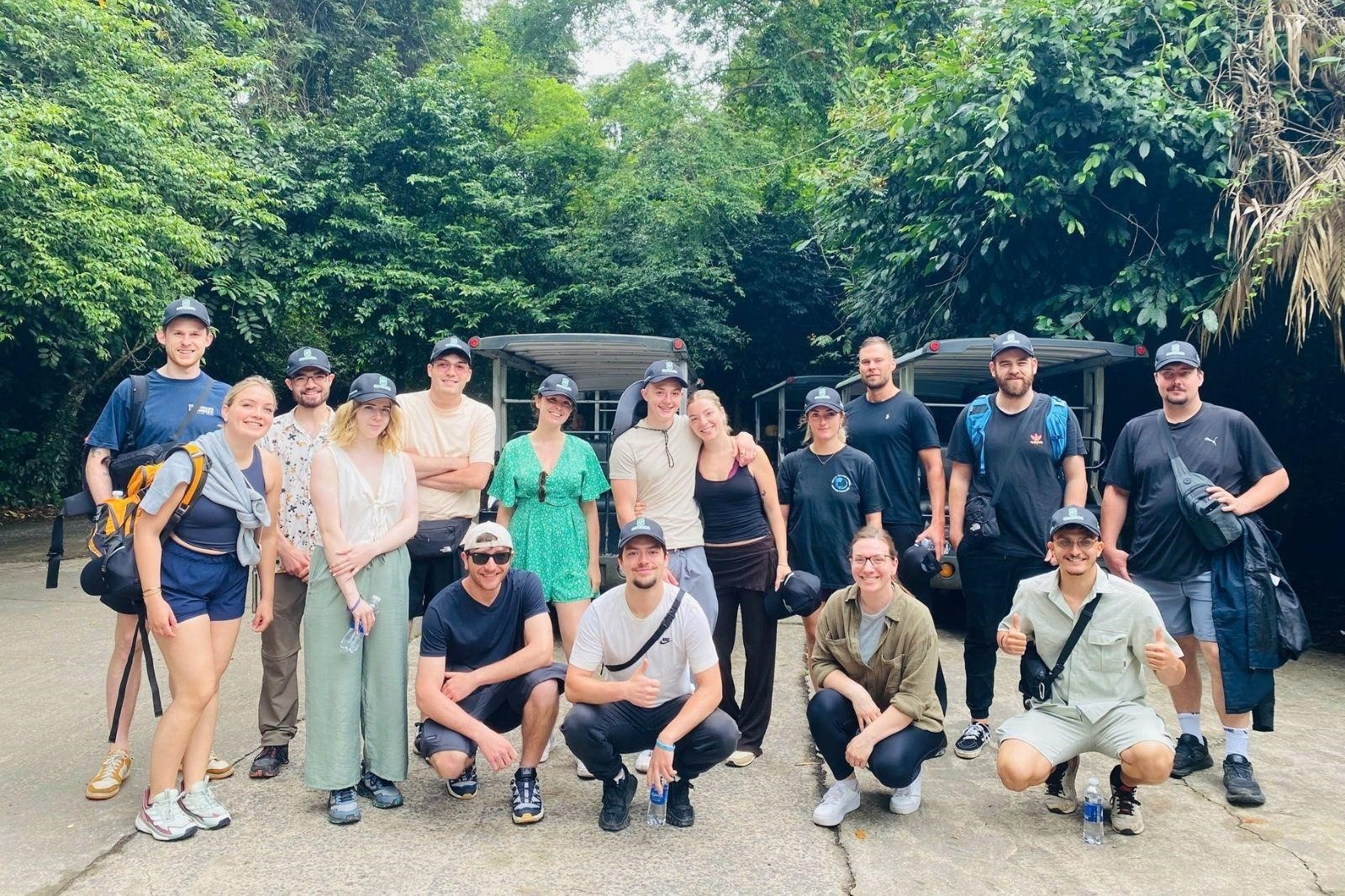 Đưa du khách quốc tế khám phá di sản hai vùng qua các tour du lịch