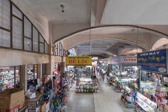 Thiên đường mua sắm và ẩm thực tại Chợ Đông Hà Quảng Trị amp;#34;Phá đảoamp;#34; ngôi chợ lớn nhất Quảng Trị: Khách đến mua sắm đi mỏi chân, đồ gì cũng bán và mặc cả thoải mái - 6