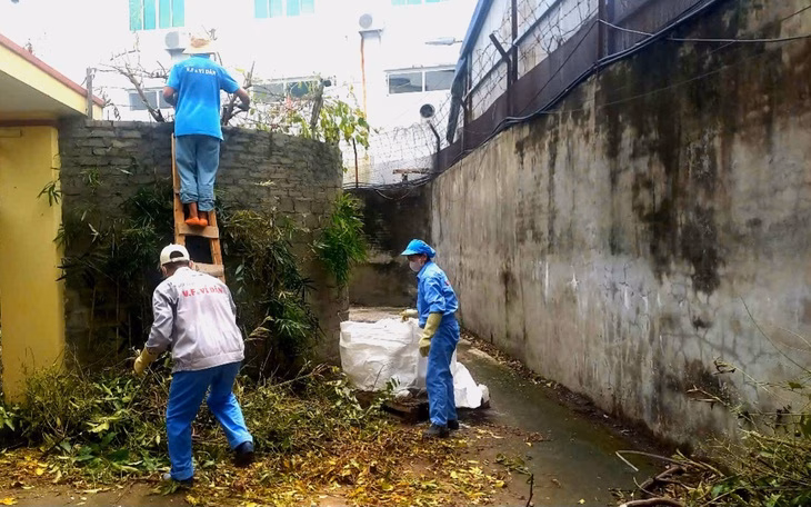 Hóa chất theo nước mưa chảy từ đồi Con Heo, Vũng Tàu núi xuống khu dân cư - Ảnh 6.