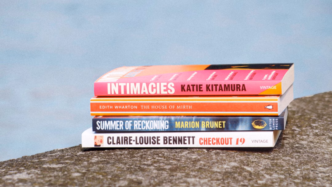 Hinh anh "Tủ đọc" mùa Hè từ CHANEL: 4 cuốn sách kể về tính nữ và tự do 6