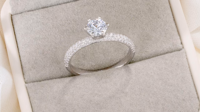 Nhẫn cầu h&ocirc;n kiểu Solitaire, Halo v&agrave; Pav&eacute; &ndash; xu hướng 2026