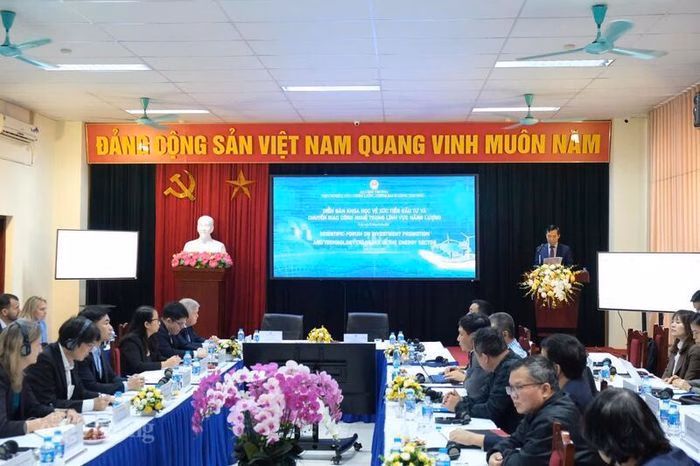 To&agrave;n cảnh hội nghị diễn đ&agrave;n năng lượng tại H&agrave; Nội