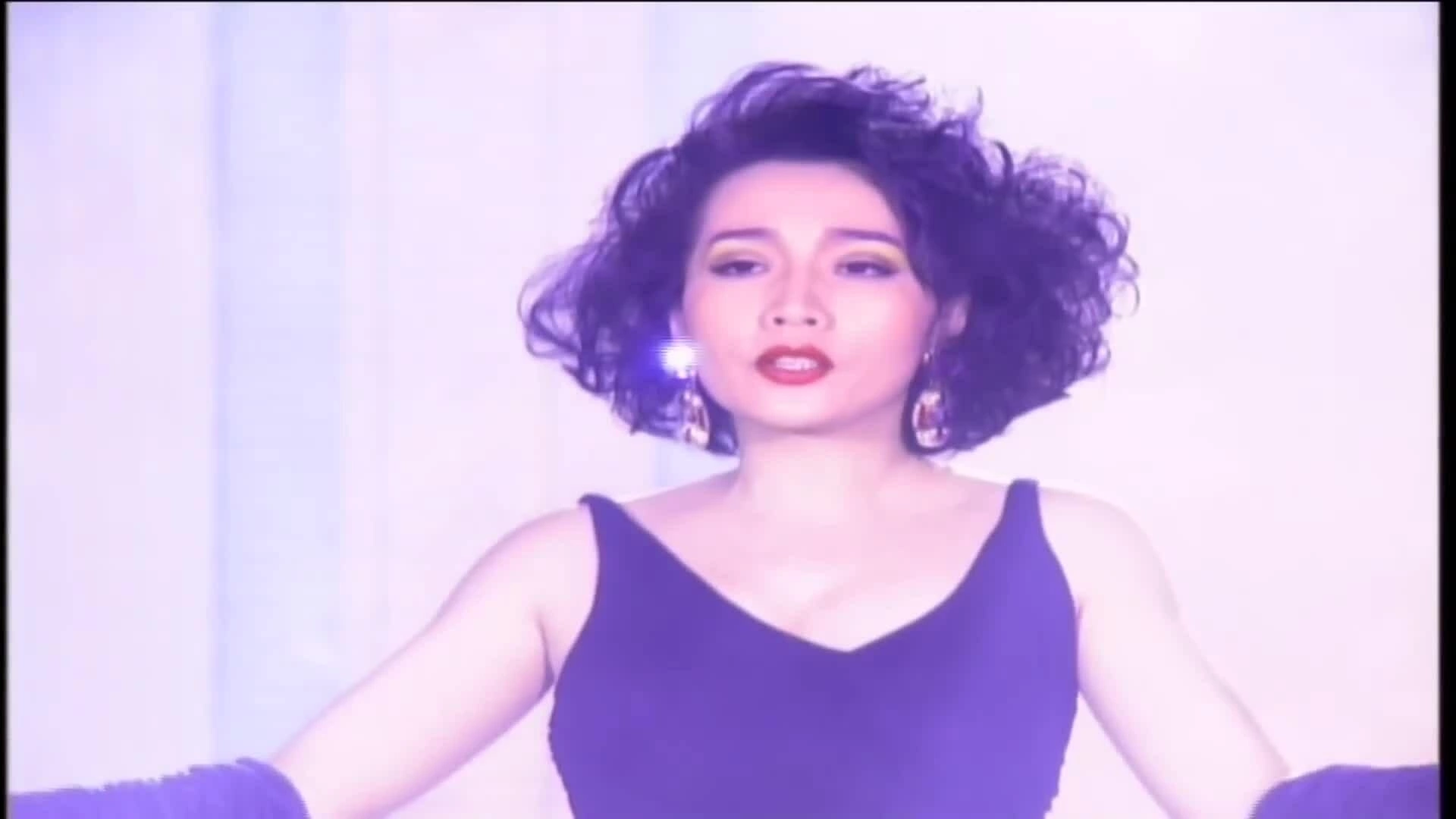 Nữ hoàng New Wave Kiều Nga qua đời ở tuổi 65 Kiều Nga (xuất hiện ở 0:10) cùng Ngọc Lan hát "Anh thì không" (Toi Jamais) ở Mỹ năm 1992. Video: Mây Productions