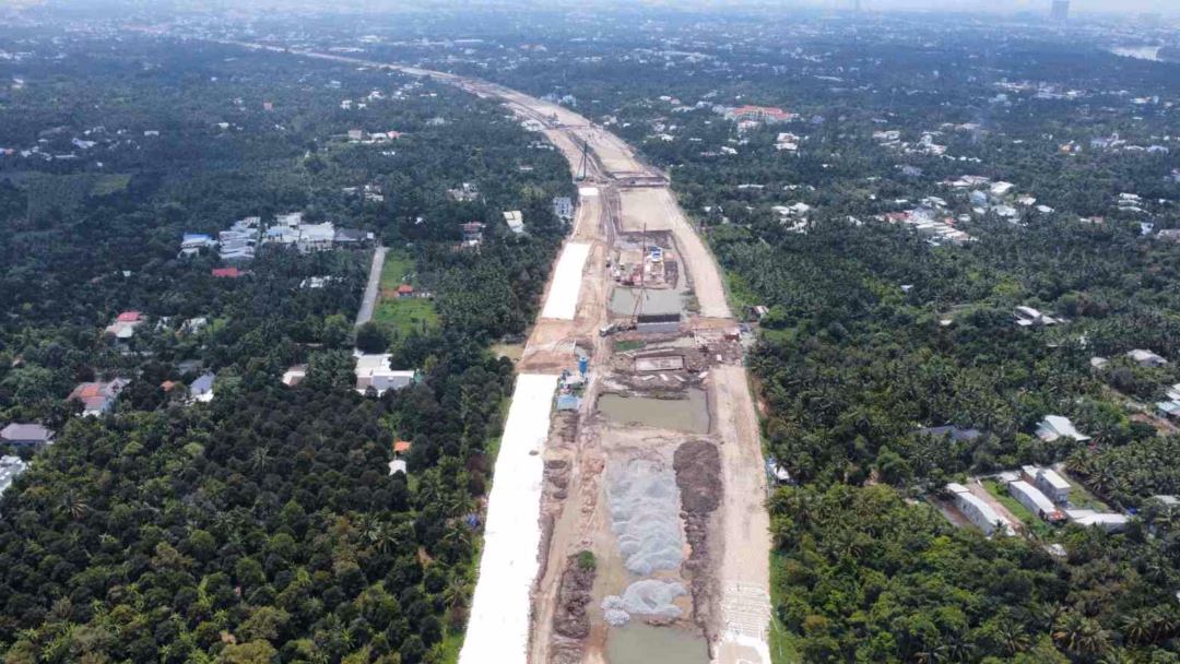 Vành đai 3 TP HCM sắp thông xe đoạn đầu tiên Đoạn Vành đai 3 TPHCM qua tỉnh Bình Dương cũ. Ảnh: Đình Trọng