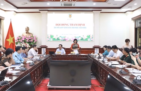 Hà Nội tăng cường đầu tư cho giáo dục và môi trường Sửa đổi Luật Giáo dục đại học: Hoàn thiện cơ chế tự chủ đại học