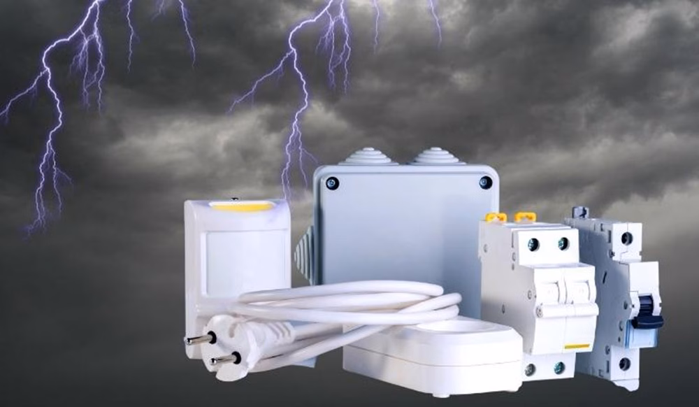 Lưu ý an toàn sử dụng thiết bị điện trong mùa mưa bão Các thiết bị chống sét là cần thiết cho các gia đình.