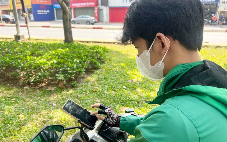 Sinh viên tốt nghiệp đại học: Lựa chọn mới sau cú hích thị trường lao động Loay hoay xin việc sau tốt nghiệp - Kỳ 5: Học cao hơn, nhiều hơn vì... chưa biết làm gì? - Ảnh 3.