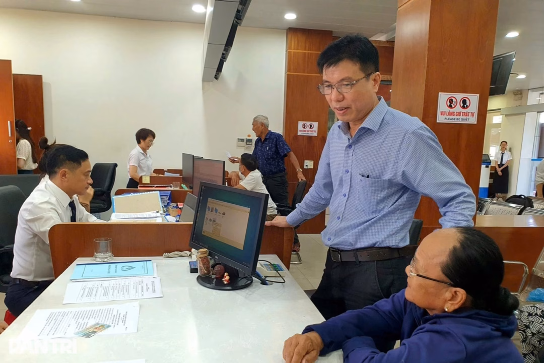 Thủ tướng yêu cầu ‘không để ai thiếu điện, không có sóng để kết nối’ Ưu tiên đào tạo kỹ năng cho cán bộ, công chức xã mới (Ảnh minh họa: DT).