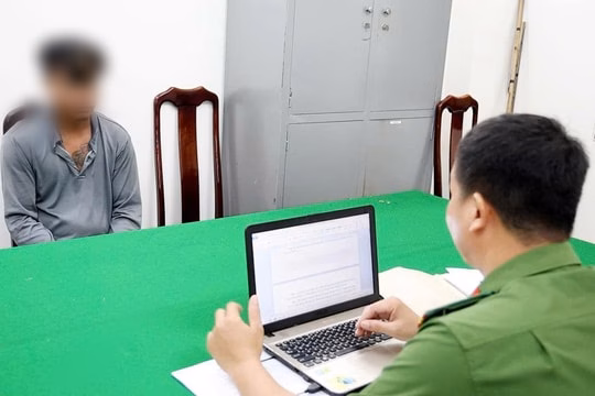 TP HCM: Tài xế ôtô tông hàng xóm bị tuyên 12 năm tù vì tội giết người Chém hàng xóm tử vong vì mâu thuẫn va chạm với chó
