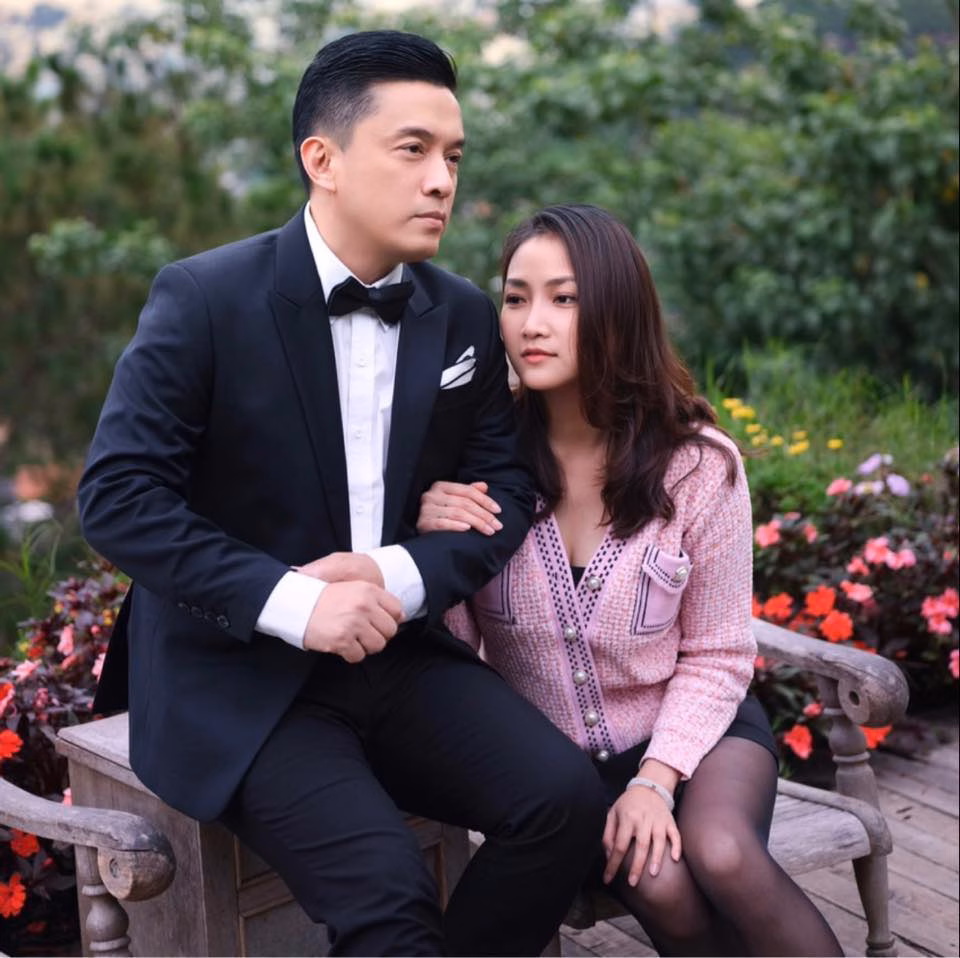 Mẹ ở cữ chăm sóc em bé, con gái đầu lòng của vợ chồng Lam Trường - Yến Phương làm 1 việc khiến ai cũng xúc động- Ảnh 2.