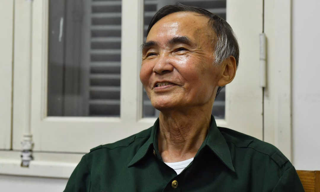 Cựu chiến binh Lê Xuân Chinh, một trong những chiến sĩ có mặt trong bức ảnh "Nụ cười chiến thắng bên Thành cổ Quảng Trị". (Ảnh: Sơn Nguyễn)