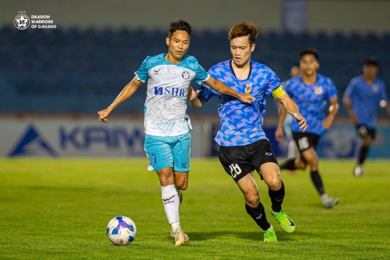 Ninh Bình FC: Bài toán gắn kết ngôi sao và thích nghi với change đổi ban huấn luyện Ninh Bình FC còn nhiều việc phải làm sau giải đấu giao hữu tiền V.League 2025-2026. Ảnh: ĐNFC