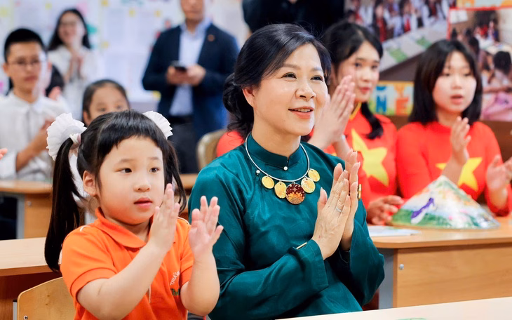 Tiến sĩ Việt tại Đan Mạch làm sách thiếu nhi dạy con nói tiếng Việt Nữ tiến sĩ viết sách để dạy con tiếng Việt nơi xứ người - Ảnh 2.