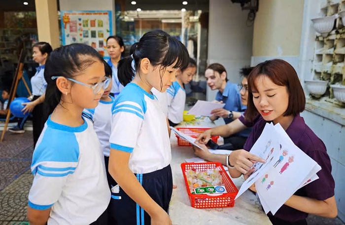 TP HCM: Phòng khám đa khoa bị kiểm tra vì “vẽ bệnh, moi tiền” TP.HCM sẽ kiểm tra đột xuất các trung tâm ngoại ngữ, tin học không báo cáo hoạt động