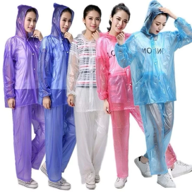 Mặc áo mưa đi phượt mà vẫn bị ướt, nguyên nhân là do đâu?