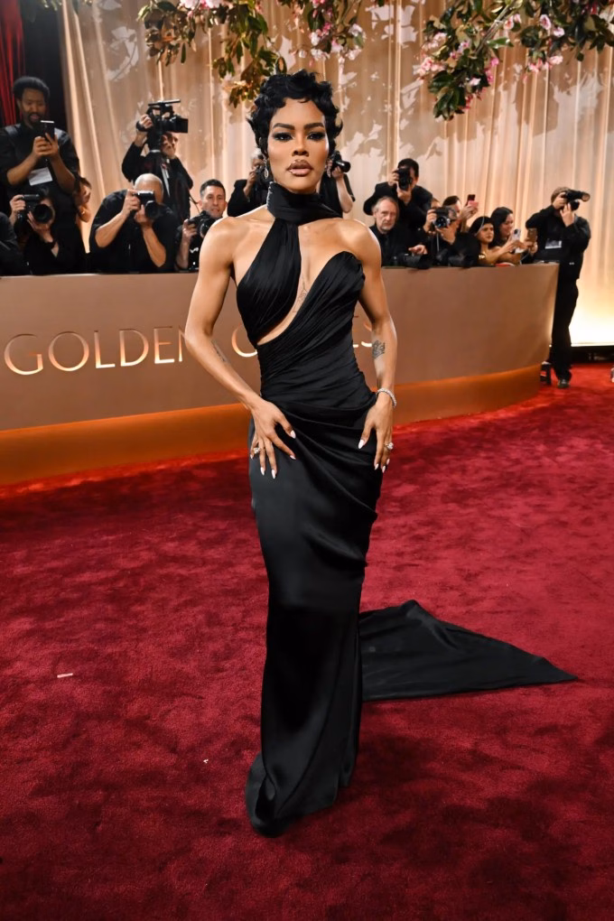 Teyana Taylor trong đầm Giorgio Armani Priv&eacute; tại Quả cầu v&agrave;ng 2026